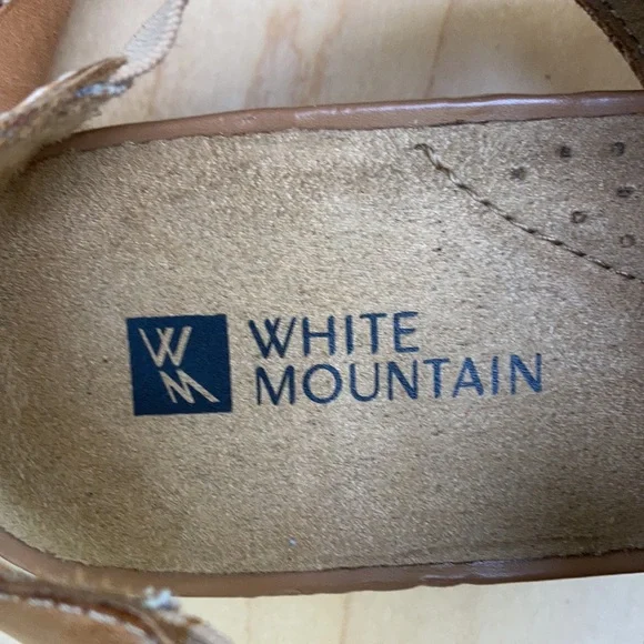 WHITE MOUNTAIN Leather Cut Out Sling Back Clogs Womens 9.5 - Picture 6 of 9